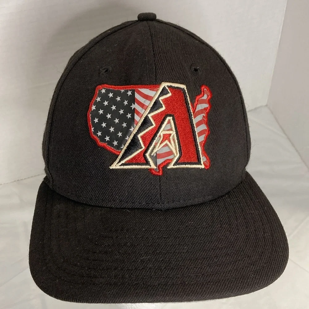 Arizona Diamondbacks New Era Snapback Truckers Cap Wool Unique Logo Black OSFM